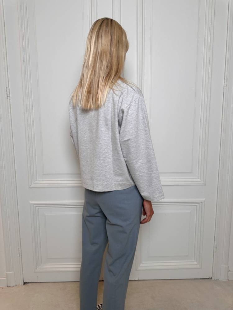 LIGHT GREY