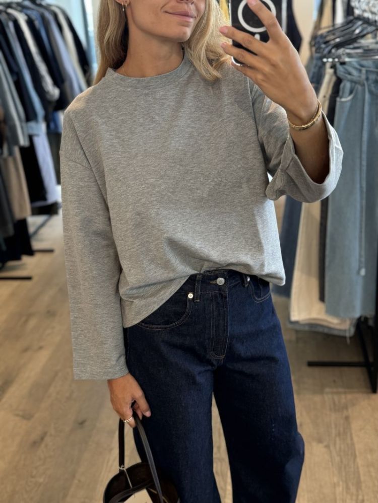 MID GREY