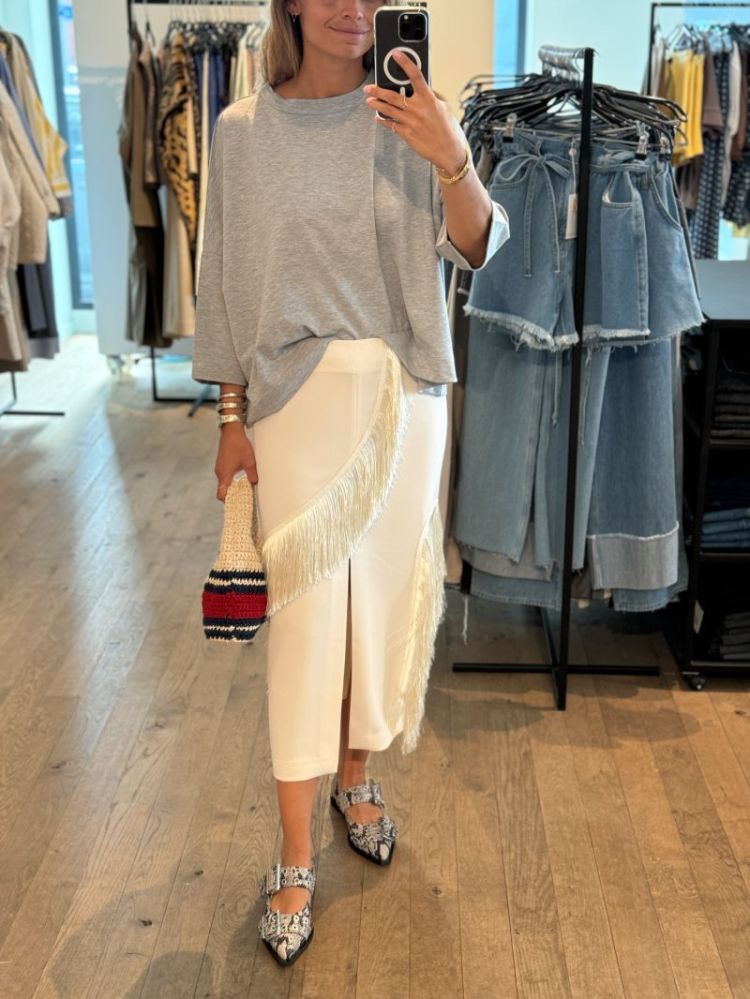 LIGHT GREY