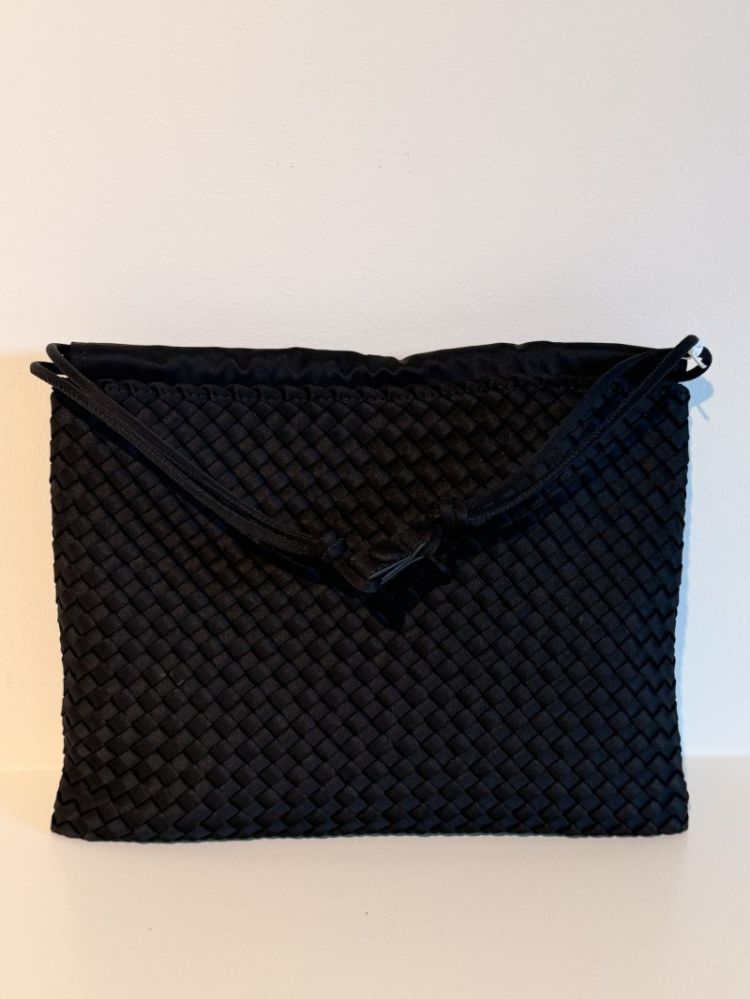  001 DI NERO