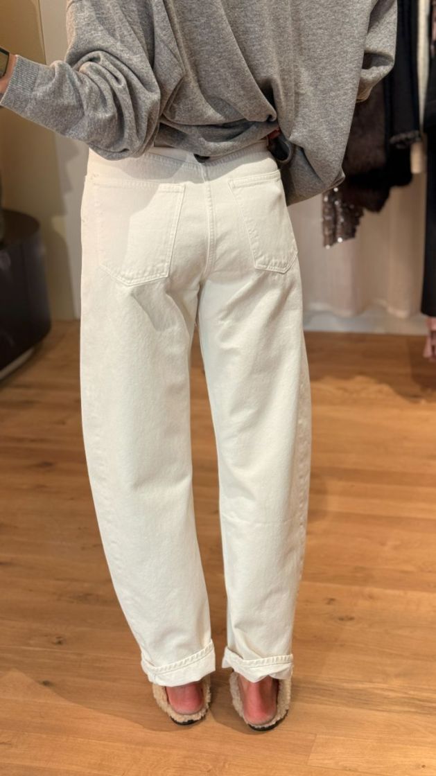  CHALK WHITE
