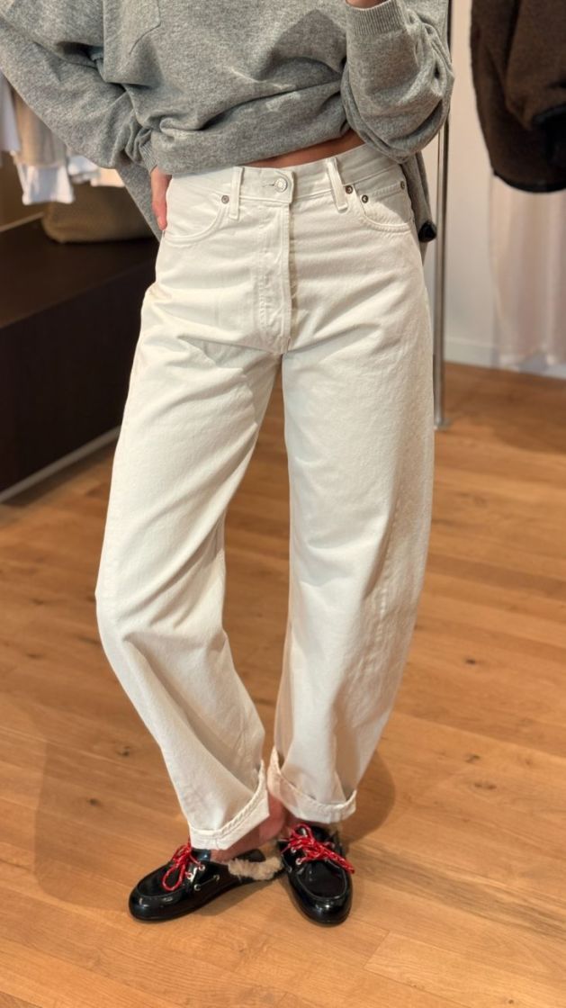  CHALK WHITE