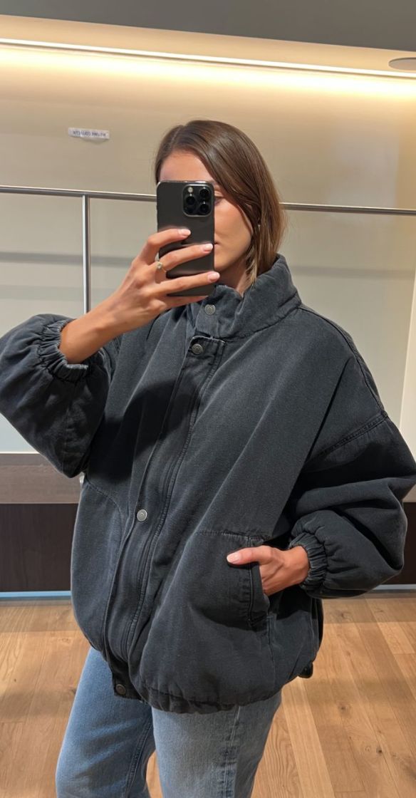  BLACK/V