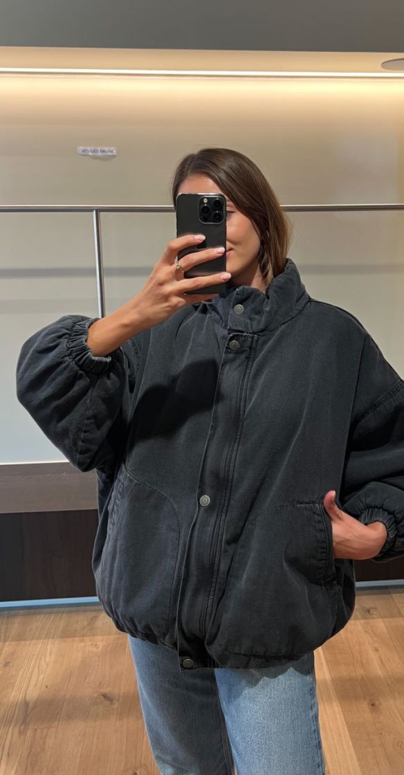 BLACK/V