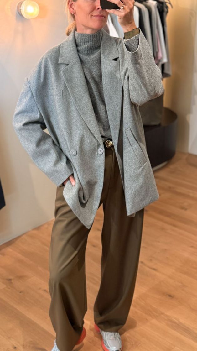 GREY MELANGE
